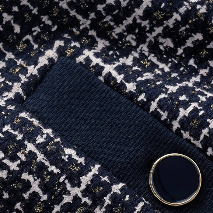 

Crafted from smart heavyweight fluid ponte jersey tailoring in our classic navy, this fabric has good shape retention and a soft hand feel.