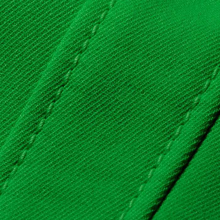 Crafted from sporty mid-weight tailoring in a vibrant Island Green hue. This versatile fabric is crease resistant, can be easily dressed up or down and has eco credentials.