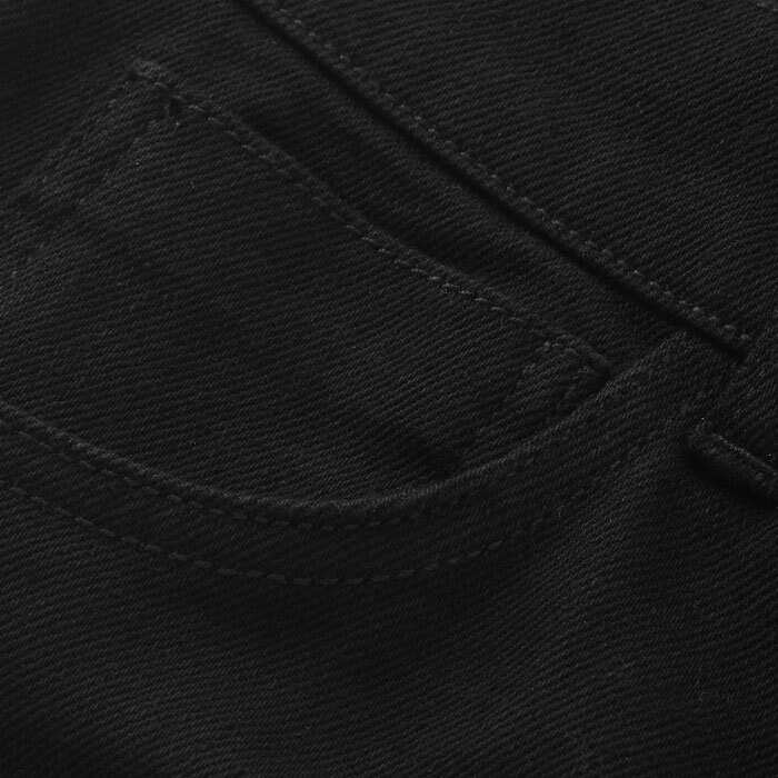 Crafted from clean black denim with no wash-down effects. This fabric bridges the gap between casual and tailoring and contains 2% elastane content for stretch and recovery.